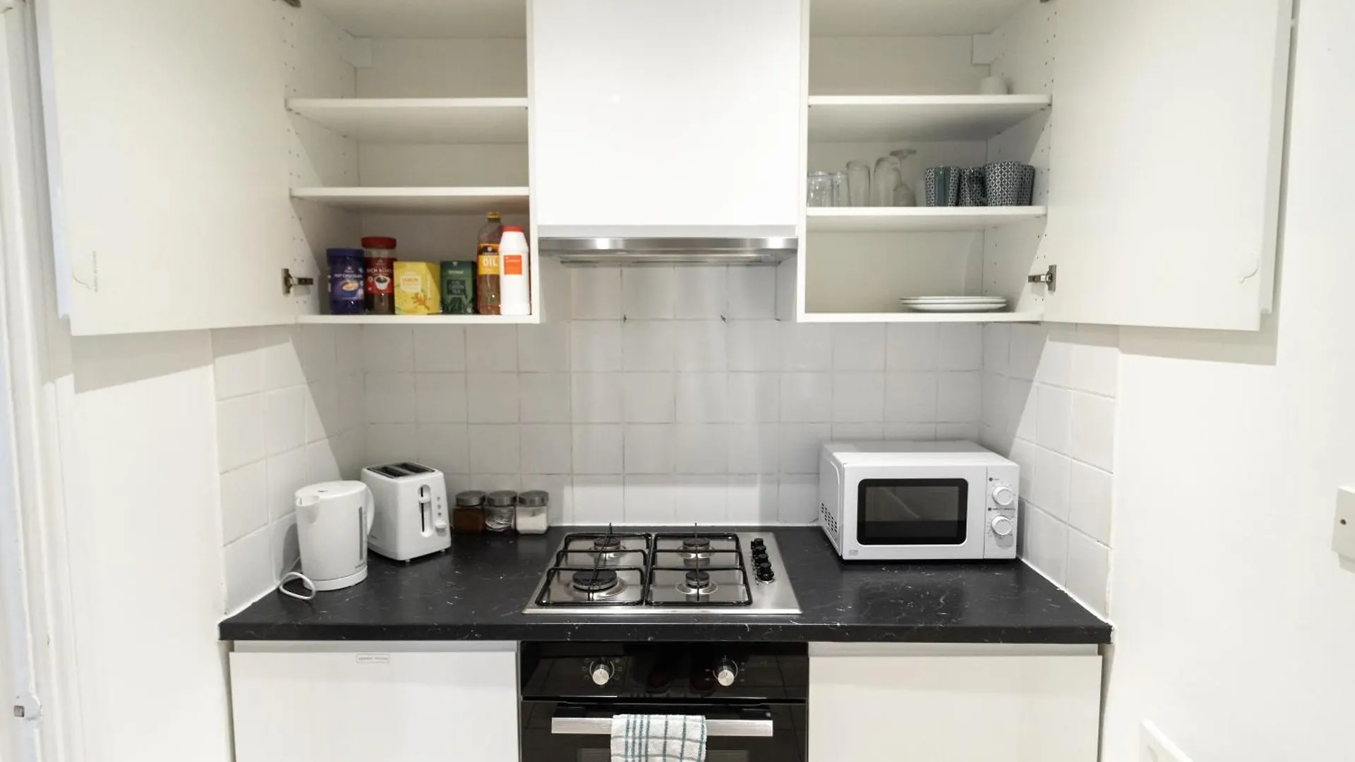 2Bd Garden Flat - Parking - O2,Excel,Cityairport Лондон 0*,  Великобритания