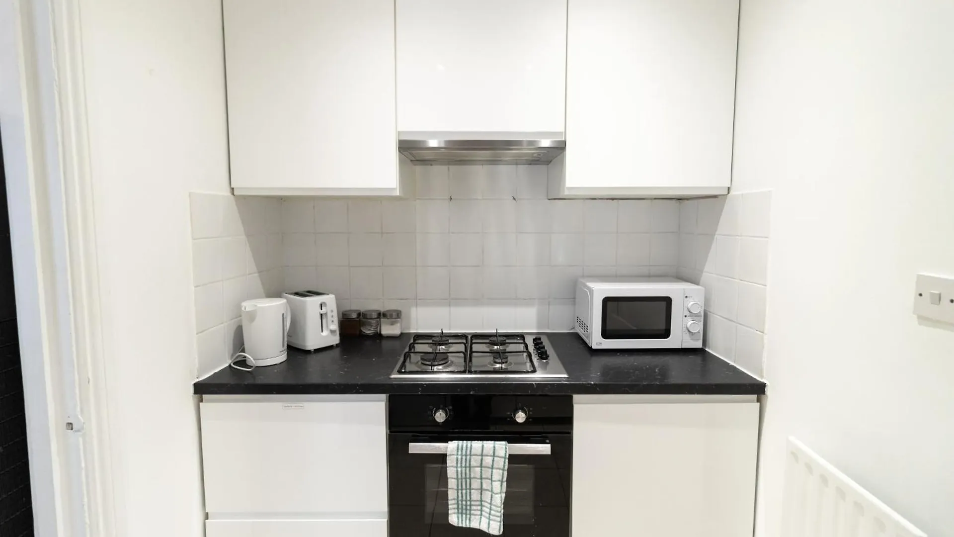 Апартаменты 2Bd Garden Flat - Parking - O2,Excel,Cityairport Лондон
