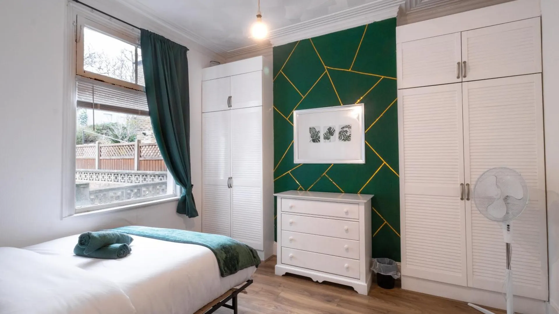 2Bd Garden Flat - Parking - O2,Excel,Cityairport Лондон 0*,