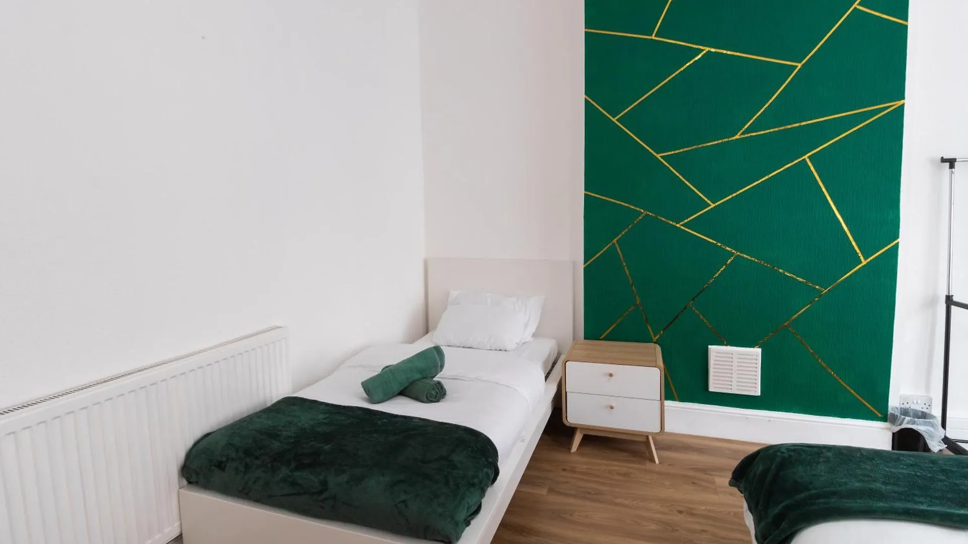 2Bd Garden Flat - Parking - O2,Excel,Cityairport Лондон 0*,  Великобритания