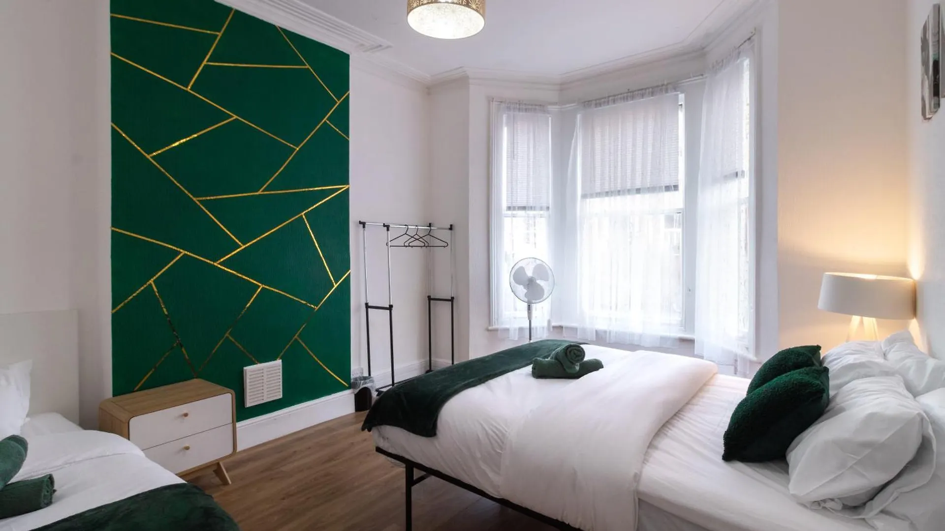 2Bd Garden Flat - Parking - O2,Excel,Cityairport Лондон Великобритания